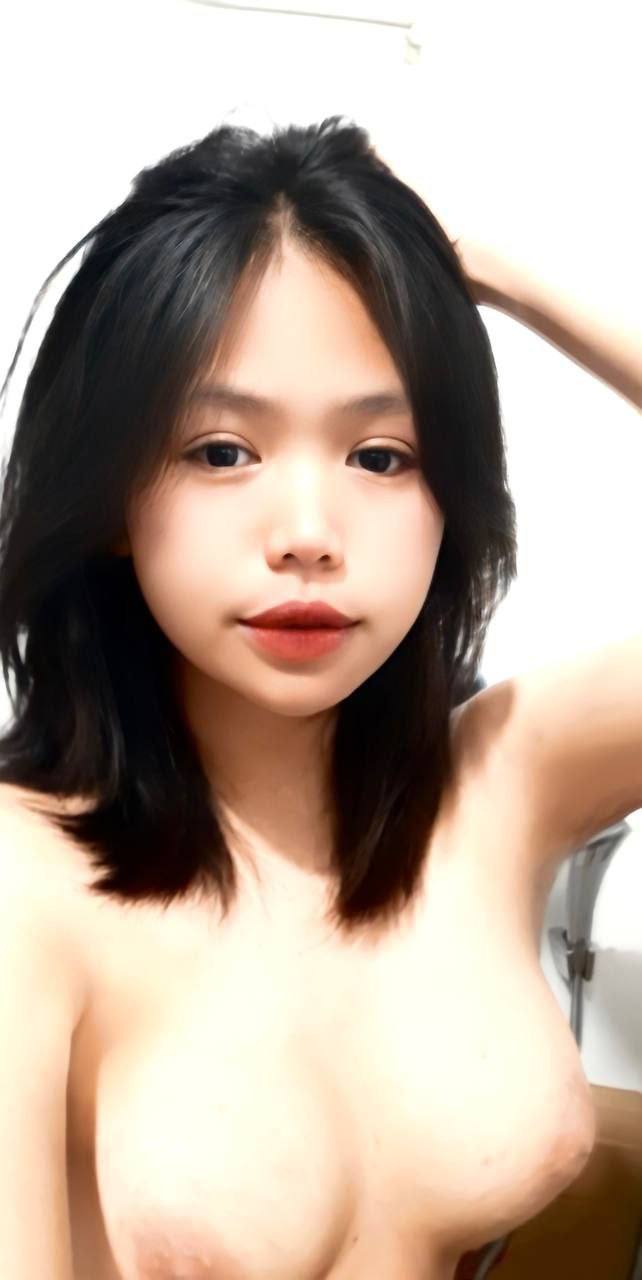 Hãy lộ mặt và xuất tinh vào trong đi~con đĩ hư hỏng